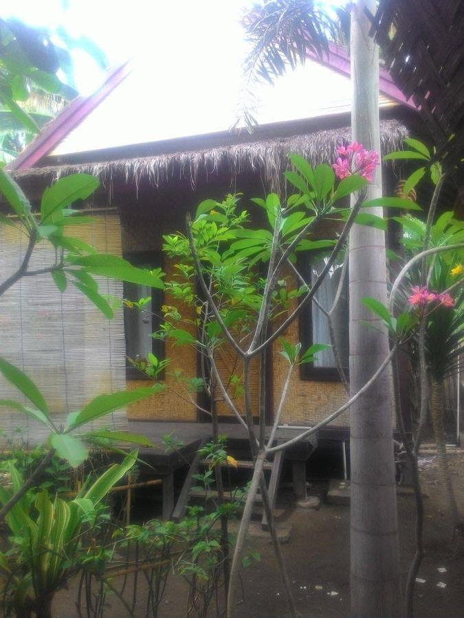 Lima Bintang Hotel Gili Trawangan Buitenkant foto