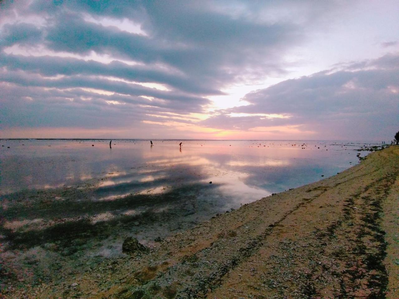 Lima Bintang Hotel Gili Trawangan Buitenkant foto